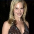 Julie Benz r�compens�e!