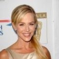 Sortie : Julie Benz